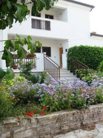 Stella Marina Apartment Umag Ngoại thất bức ảnh