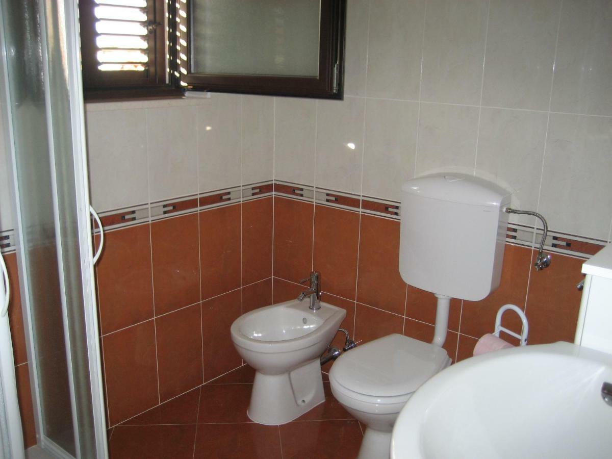 Stella Marina Apartment Umag Ngoại thất bức ảnh